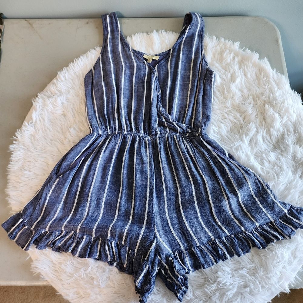 Kori Sleeveless Striped Romper  - Picture 10 of 15